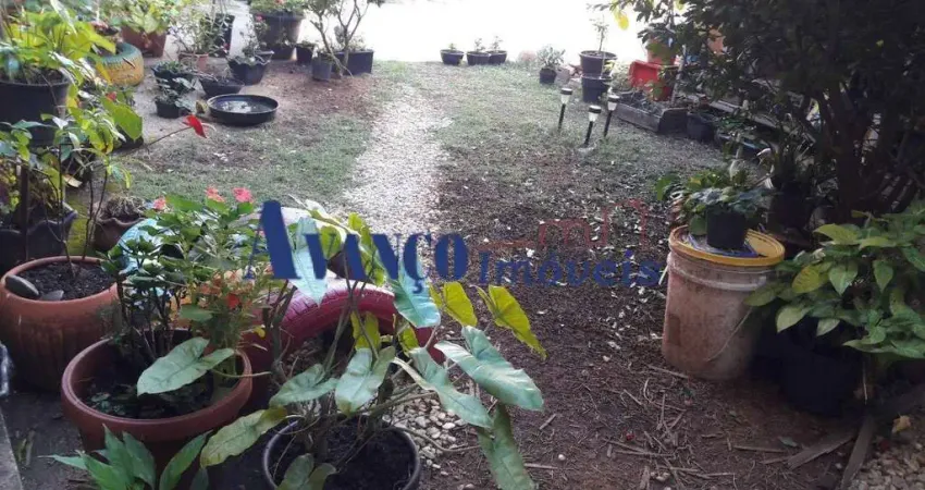 Jardim Guanabara - Sobrado à venda - Estuda permutas