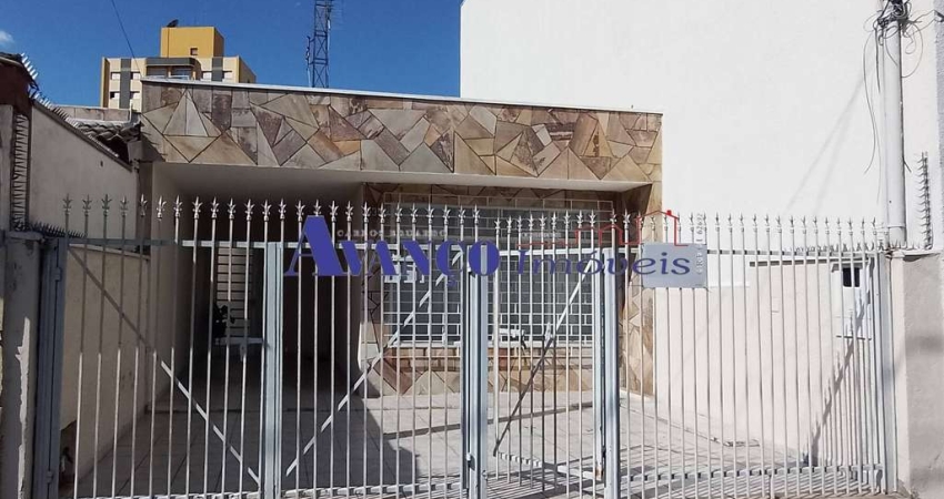 Casa térrea na Av. Fernando Arens - Excelente localização