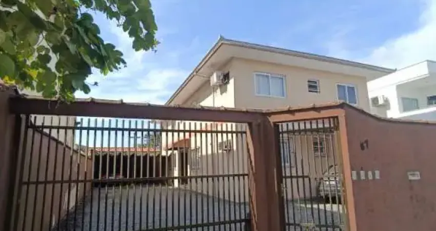 Apartamento piso superior com 02 dormitórios para alugar no bairro vila nova