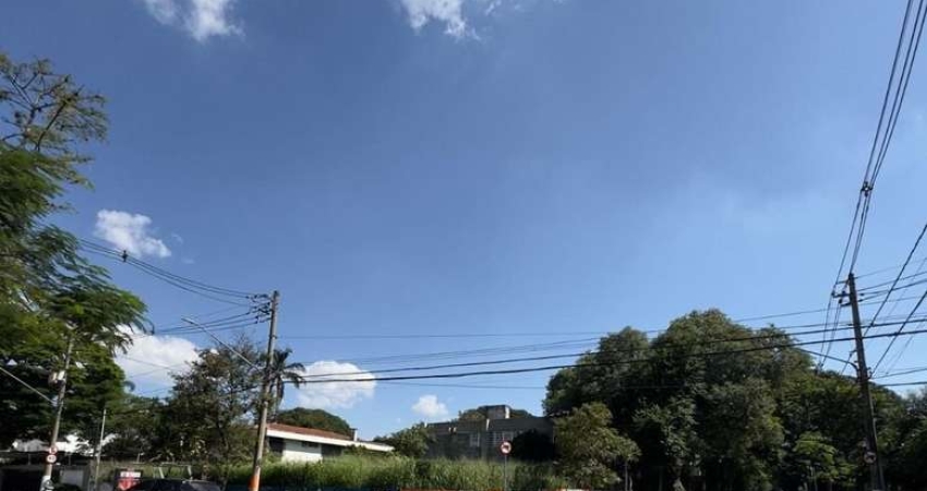 Terreno à venda em Alto de Pinheiros, São Paulo 