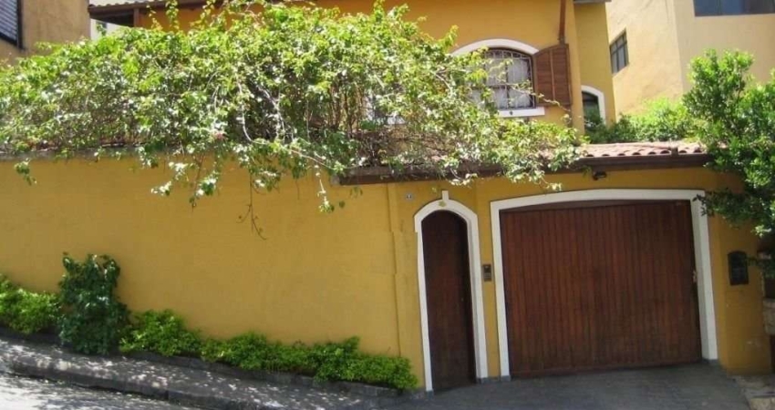 IMÓVEL RESIDENCIAL  COM ZONEAMENTO COMERCIAL