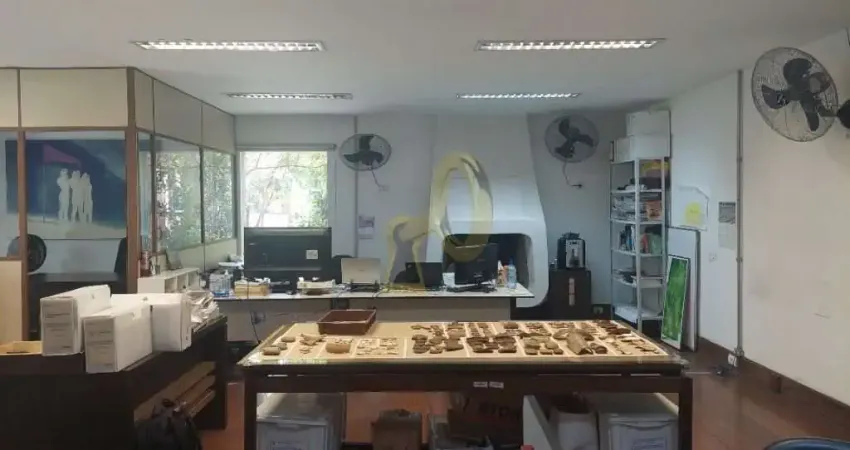 Casa comercial com 9 salas para alugar no Butantã, São Paulo 