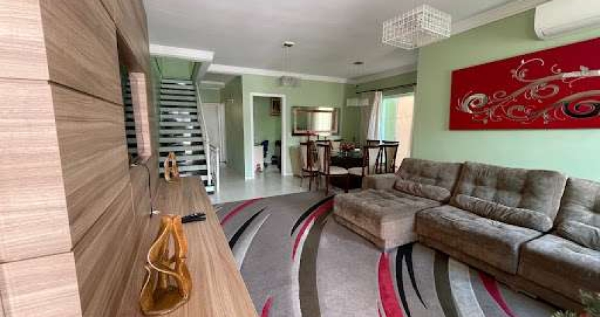 Casa com 3 dormitórios à venda, 277 m² por R$ 1.100.000,00 - Cidade São Francisco - São Paulo/SP