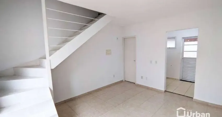 Casa com 2 dormitórios para alugar, 50 m² por r$ 1.200,00/mês - caucaia do alto - cotia/sp