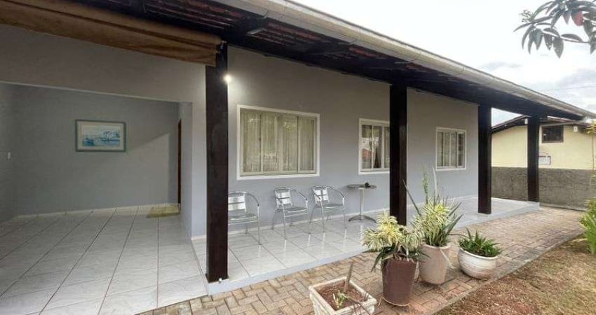 Casa com 3 quartos para alugar na TIMBÓ, 70, Imigrantes, Timbó