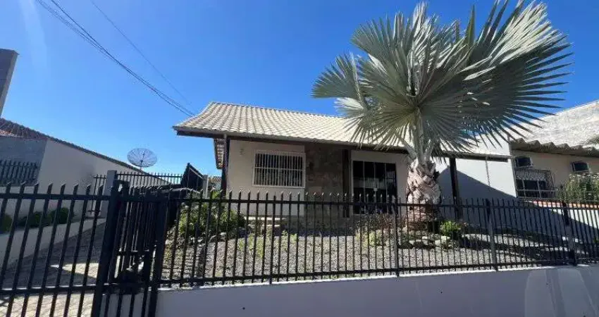 Casa com 4 quartos para alugar no Quintino, Timbó