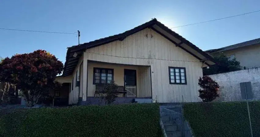 Casa à venda no Cruzeiro, Rio dos Cedros