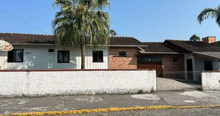 Casa à venda na Vila Germer, Timbó