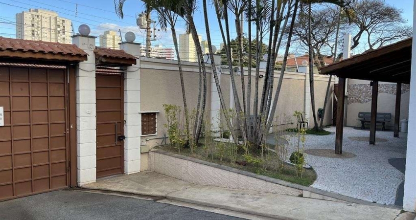 Locação casa em condominio fechado com 3 dormitórios