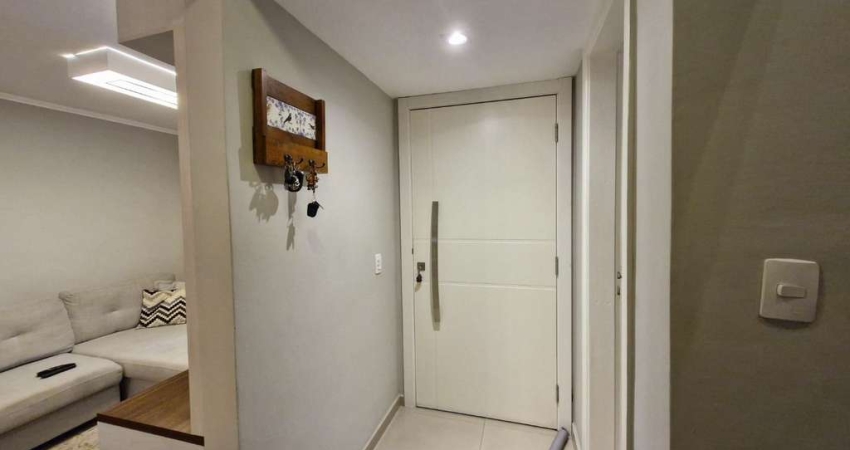 Sobrado semimobiliado com 3 dormitórios à venda em condomínio, 93 m² por R$ 699.000 - Bairro Alto - Curitiba/PR