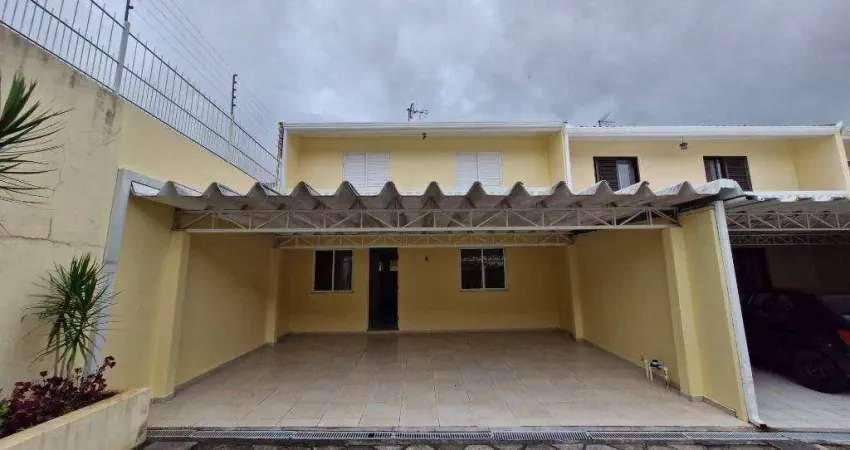 Sobrado com 3 dormitórios para alugar, 100 m² por R$ 2.200/mês - Boqueirão - Curitiba/PR