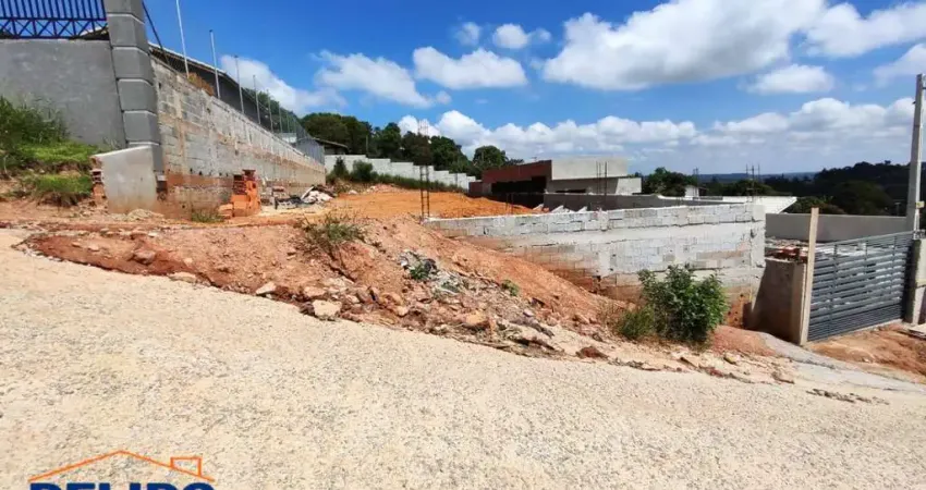 Oportunidade de Investimento em Terreno, Apto para Financiamento Bancário