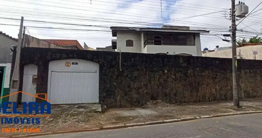 Casa no centro de Terra Preta, apta para financiamento bancário