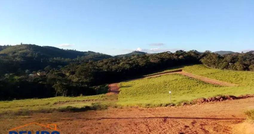 Terreno residencial a venda em condomínio fechado Nazaré Paulista/SP.