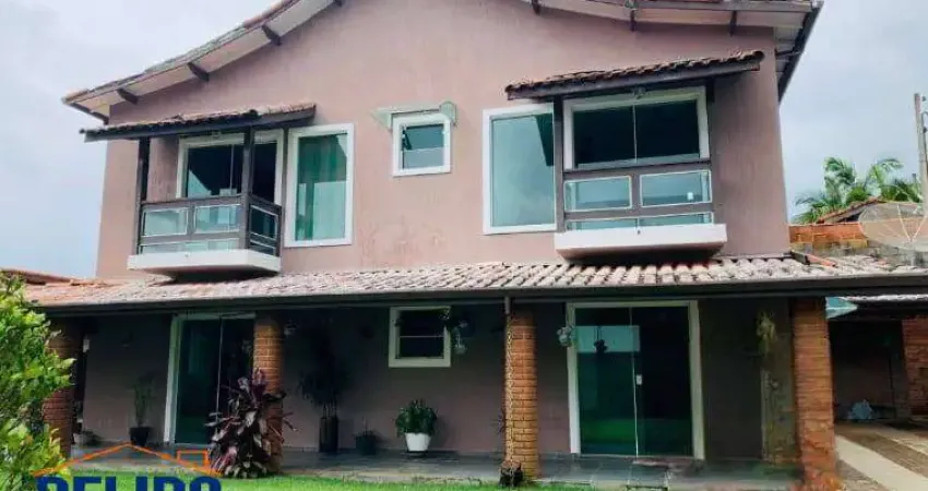 Uma belíssima chácara dentro de uma associação de moradores.