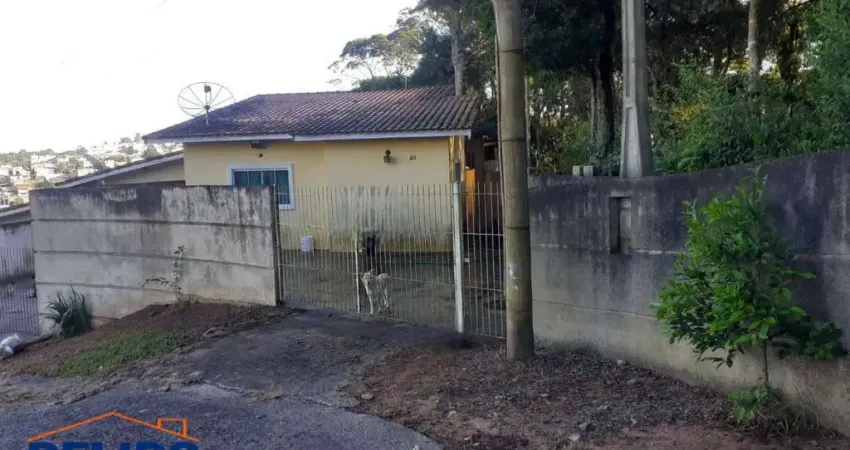 Casa térrea apta para financiamento bancário com 2 dormitórios.