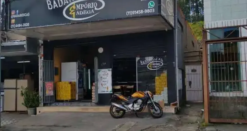 Salão comercial com casa nos fundos no centro de Terra preta