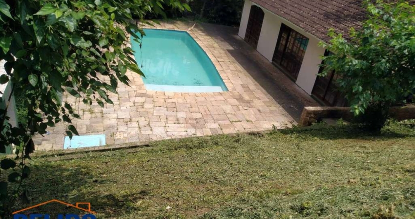 Chácara em Mairiporã, com área total de 2000 m² em condomínio.