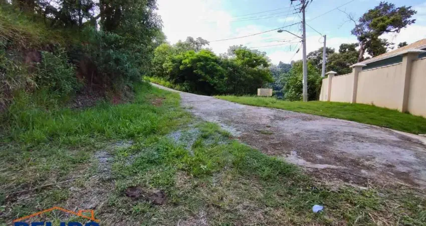 Terreno para quem busca tranquilidade, com escritura regularizada.