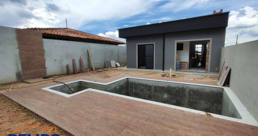 Casa em Construção com 3 Dormitórios, Incluindo Suíte em Terra Preta