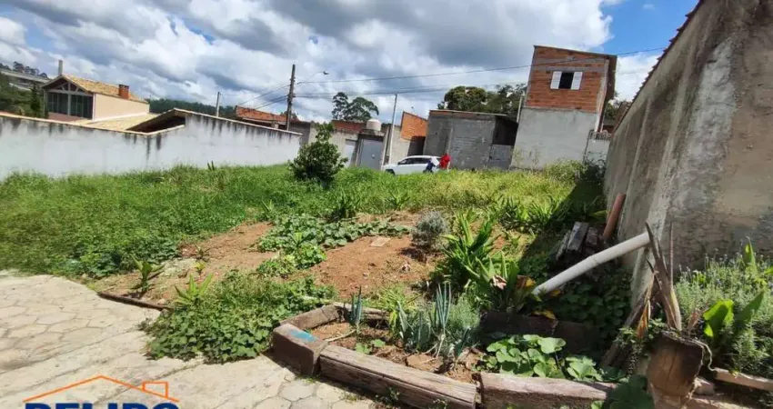 Excelente Terreno Com Localização Privilegiada Em Terra Preta