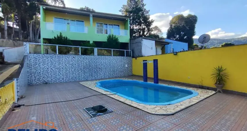 Incrível Chácara com 3.600m² e Nascente em Mairiporã