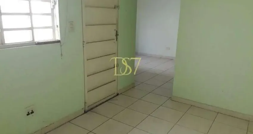 Prédio comercial com loja, seis salas, cinco banheiros com 200m² no centro de santo andré.