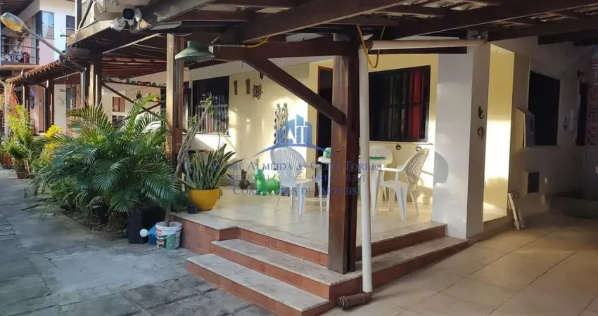 Village para Venda em Salvador, Piatã, 3 dormitórios, 1 suíte, 3 banheiros, 2 vagas