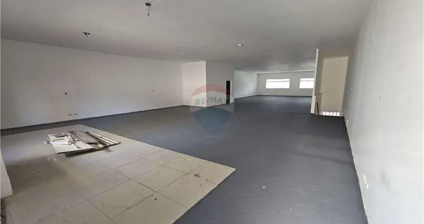 Galpão Comercial Assobradado para alugar no Santa Paula