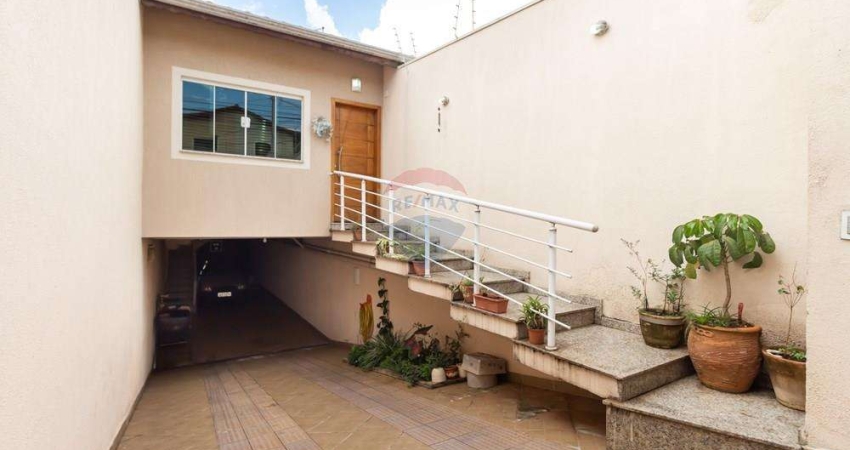 Sobrado à venda com 3 suítes, 5 vagas em Santo André