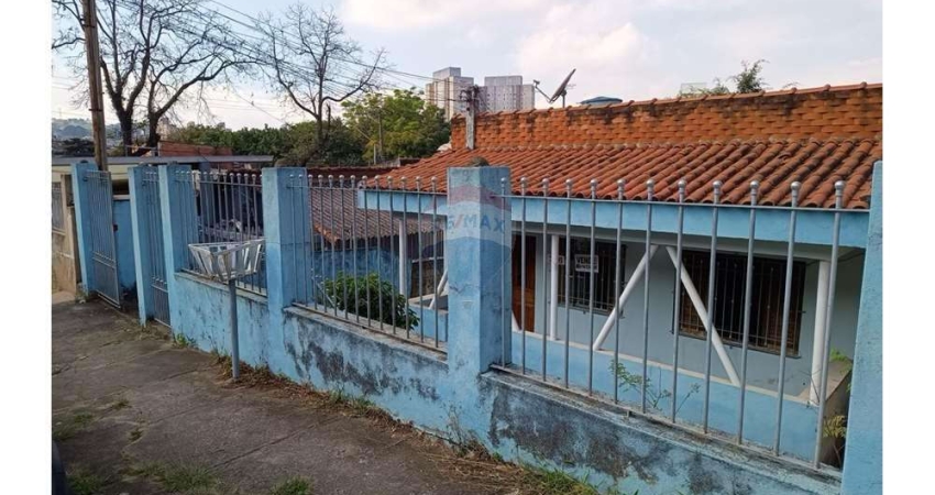 Terreno à venda na Rua Avinhão, 276, Jardim das Maravilhas, Santo André