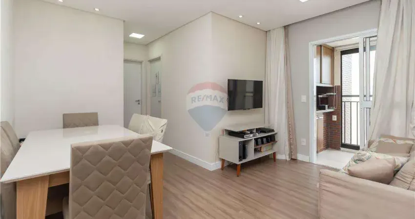 Apartamento 2 dormitórios com 1 suíte e 2 vagas de garagem