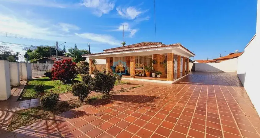 Casa com 3 quartos à venda na Rua Antonio Sia, Centro, Artur Nogueira