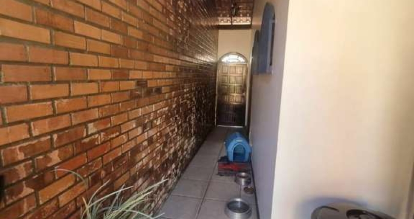 Casa com 3 quartos à venda na Rua Antônio Rusch, 1, Maria Paula, São Gonçalo