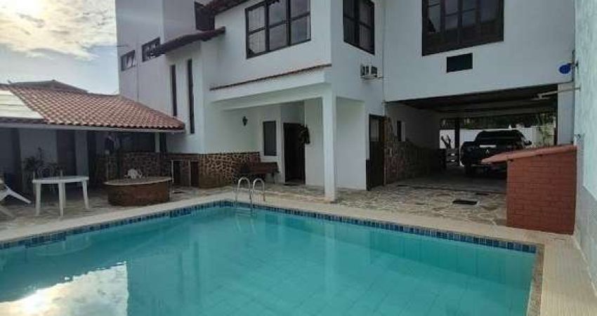 CASA, 4 DORMITÓRIOS