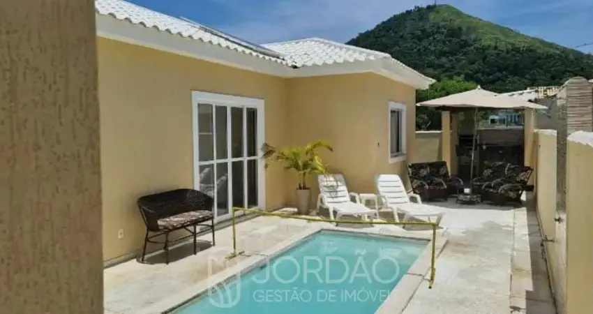 Casa com 3 quartos para alugar na Estrada Oscar Vieira da Costa Júnior, 1, Cajueiros (Itaipuaçu), Maricá