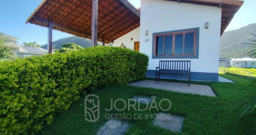 Casa com 3 quartos para alugar na Rua João da Cunha Abreu, 1, São José do Imbassaí, Maricá
