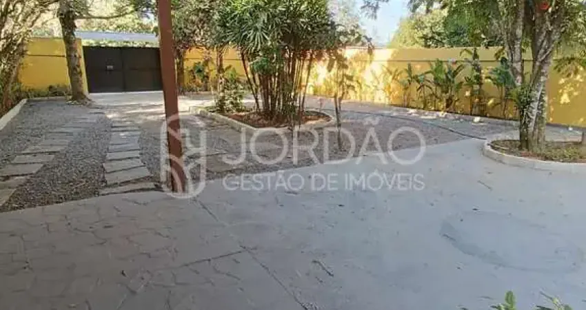 Casa com 3 quartos para alugar na Rua Mauro Gabriel, 1, Jardim Atlântico Oeste (Itaipuaçu), Maricá