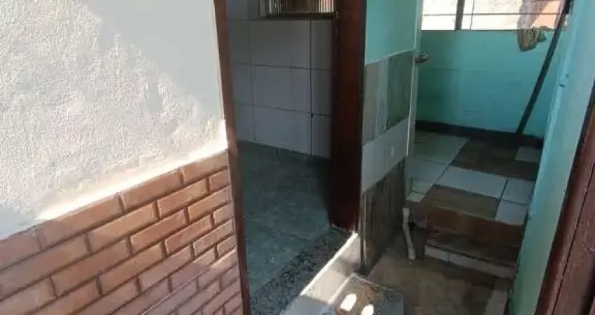 Kitnet / Stúdio para alugar na Rodovia Ernani do Amaral Peixoto, 1, Itapeba, Maricá