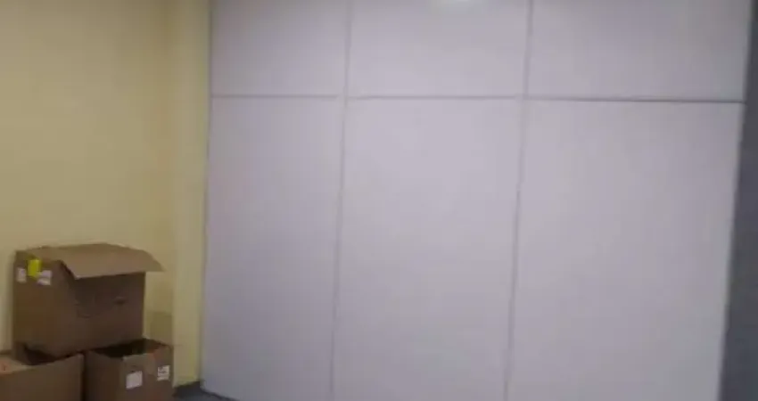 Sala comercial para alugar na Rua Francisco Portela, 2230, Patronato, São Gonçalo