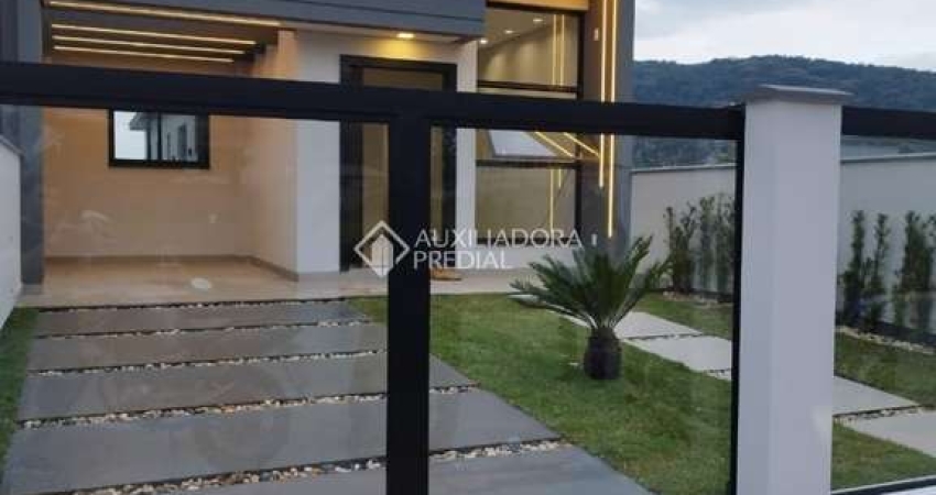 Casa com 3 quartos à venda na Pedro Crispim Felisbino, 45, Alto Aririu, Palhoça