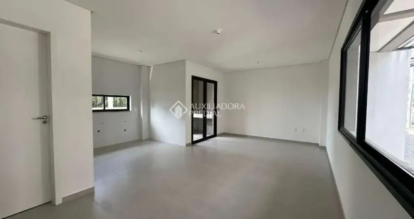 Casa em condomínio fechado com 3 quartos à venda na Avenida Aleixo Alves de Souza, 892, Nova Palhoça, Palhoça