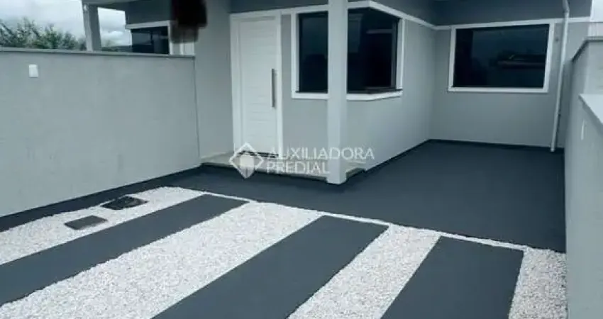 Casa com 2 quartos à venda na Galileu Galilei, 23, Barra do Aririú, Palhoça