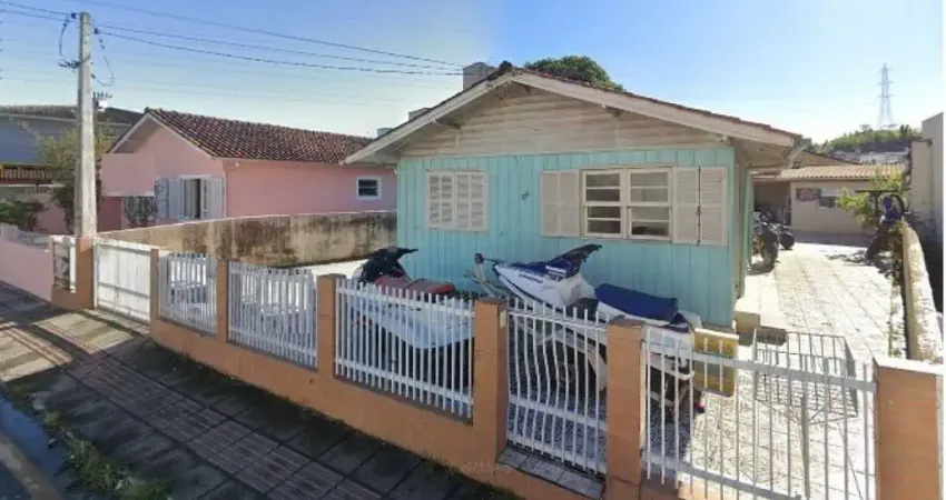 Terreno à venda na Rua Prefeito Reinoldo Alves, 930, Passa Vinte, Palhoça