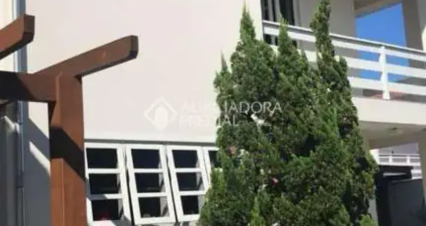 Casa com 3 quartos à venda na Rua Marciano Bonifácio de Souza, 101, Centro, Palhoça