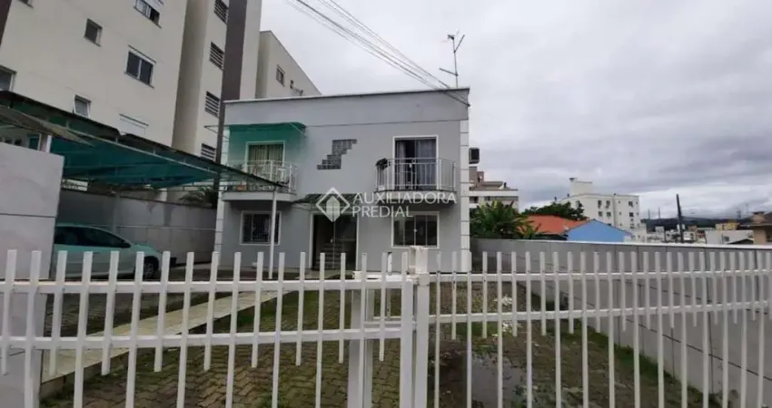 Apartamento com 3 quartos à venda na Rua Alexandria, 155, Pagani, Palhoça