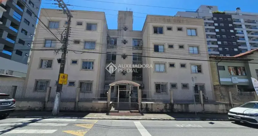 Apartamento com 3 quartos à venda na Avenida Ivo Reis Montenegro, 240, Bela Vista, São José