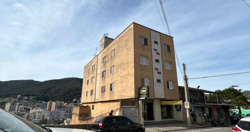 Apartamento á 2 minutos do centro de Poços de Caldas! Venha conferir!