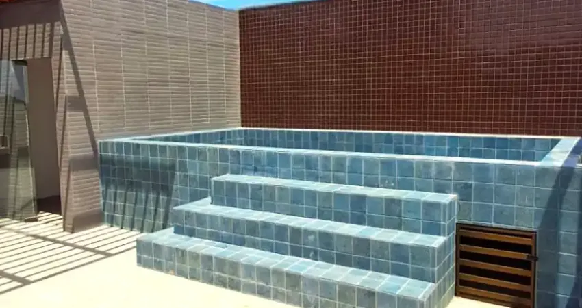 Cobertura Duplex nova, com 156 m² com 3 quartos e piscina privativa no Bairro dos Estados