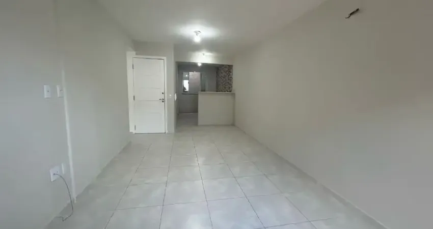 Apartamento com 2 quartos para alugar na Estrada do Outeiro Santo, 1728, Taquara, Rio de Janeiro
